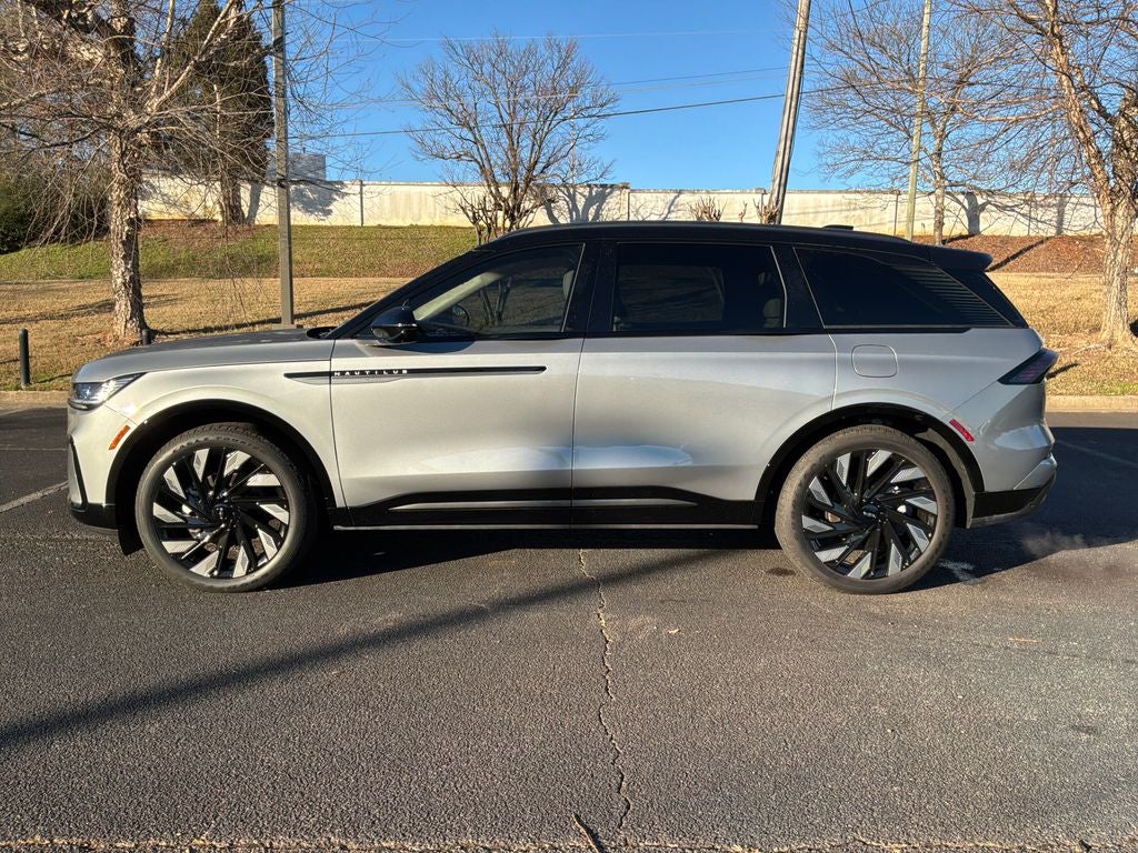 2025 Lincoln Nautilus Reserve