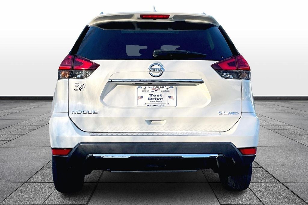 2017 Nissan Rogue SL