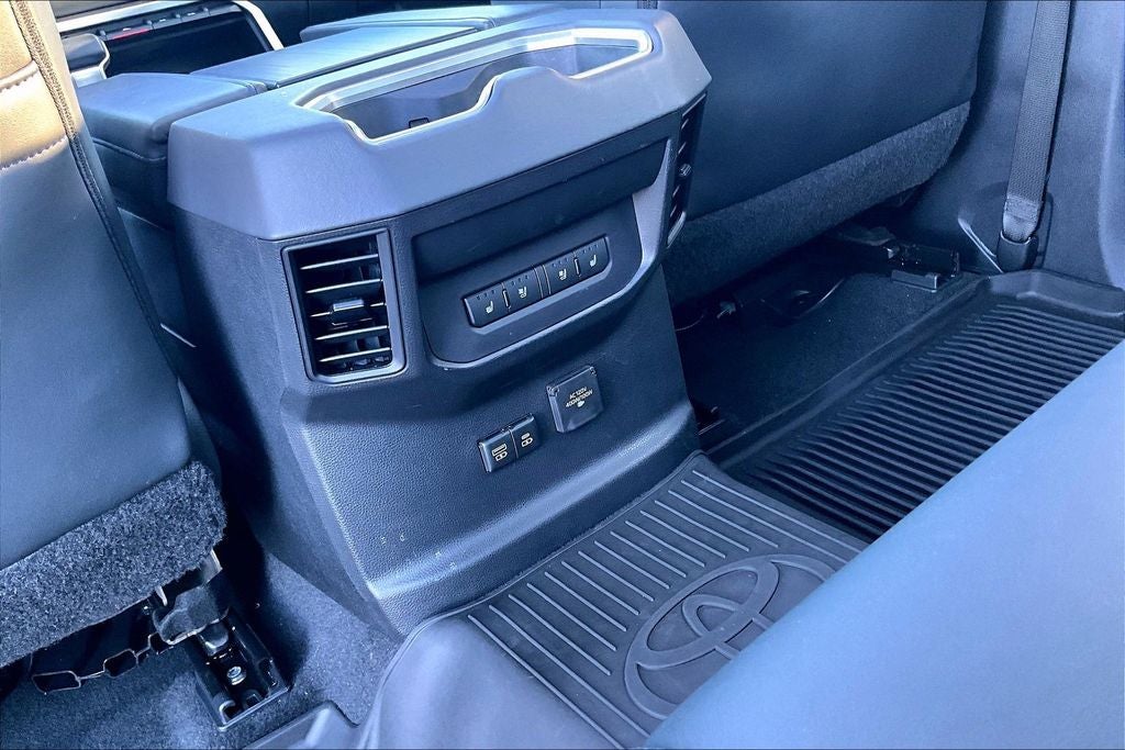 2022 Toyota Tundra Hybrid Platinum