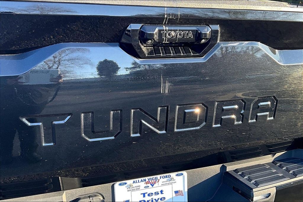 2022 Toyota Tundra Hybrid Platinum