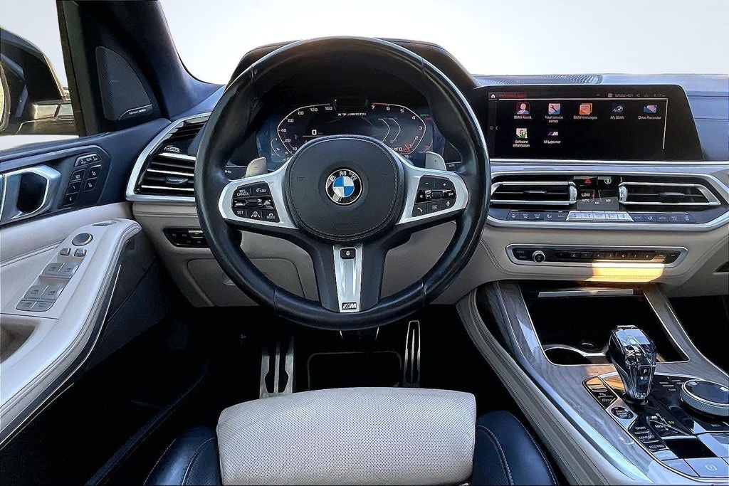 2021 BMW X7 M50i