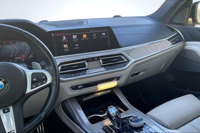 2021 BMW X7 M50i