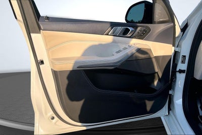 2021 BMW X7 M50i