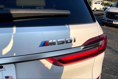 2021 BMW X7 M50i