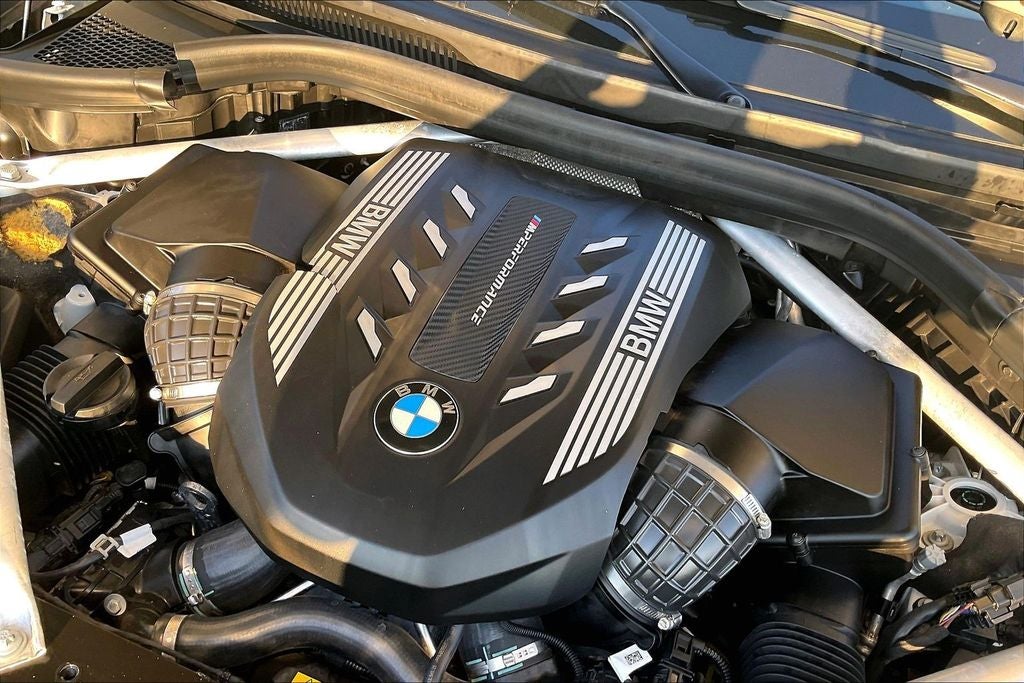 2021 BMW X7 M50i