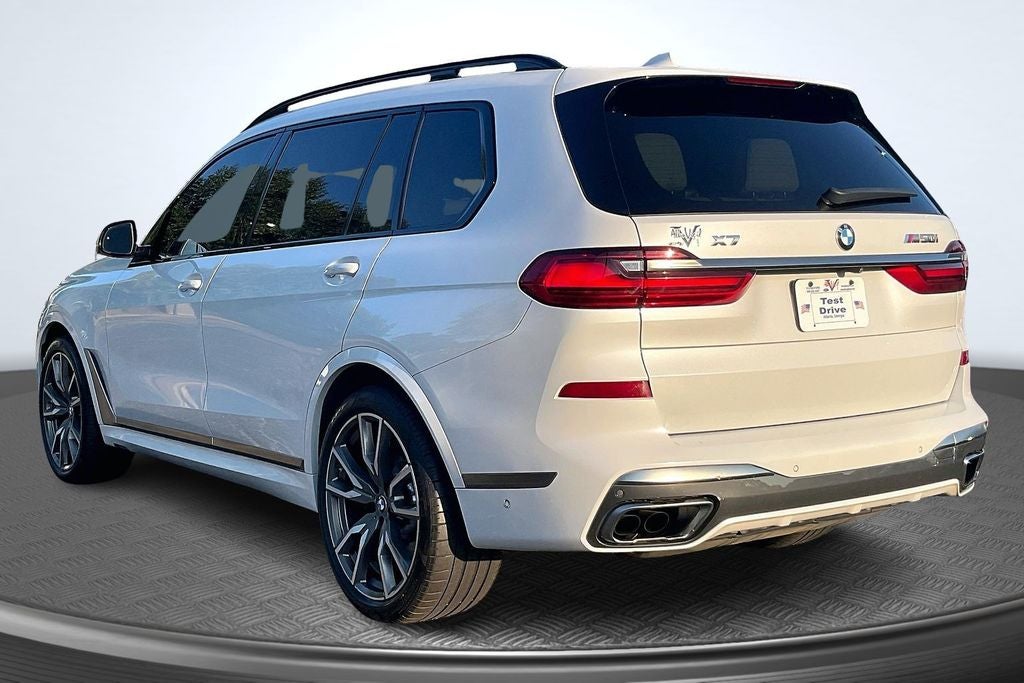 2021 BMW X7 M50i