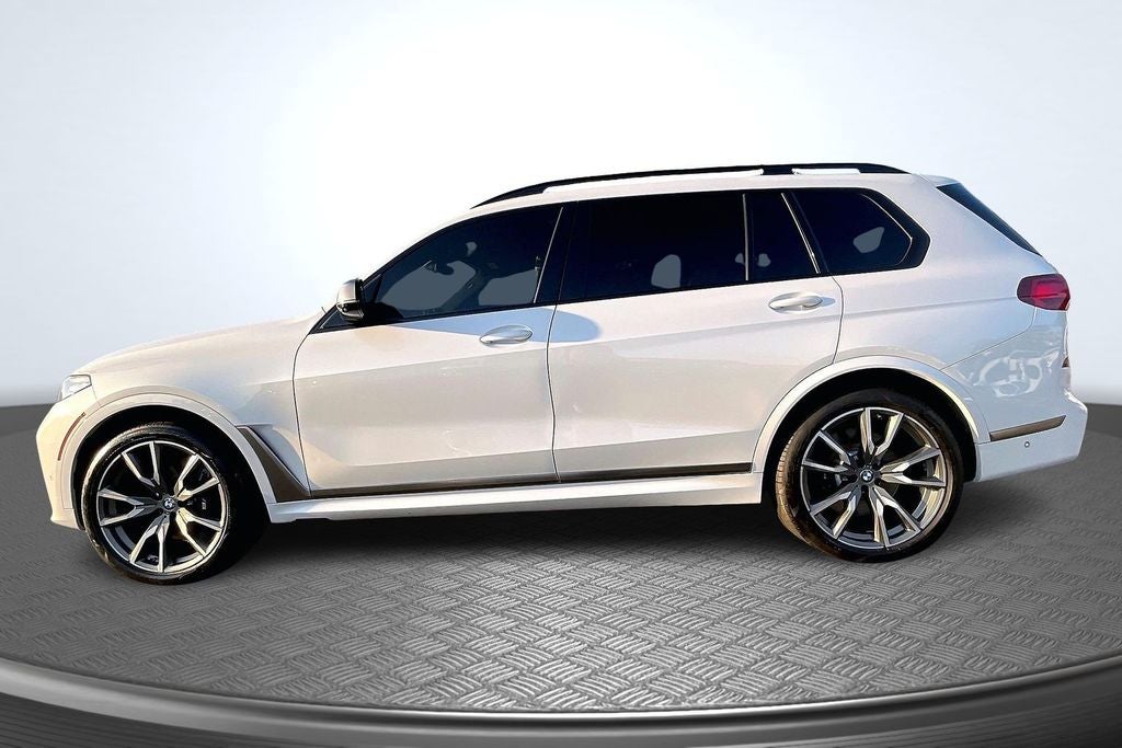 2021 BMW X7 M50i