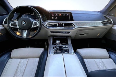 2021 BMW X7 M50i
