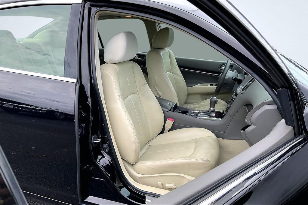 2012 INFINITI G37 Journey