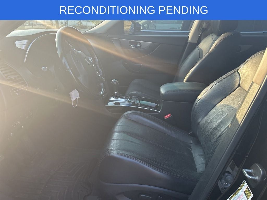 2016 INFINITI QX70 Base