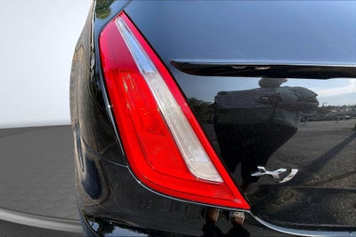 2018 Jaguar XJ R-Sport
