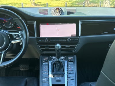 2021 Porsche Macan Base