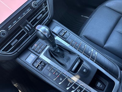 2021 Porsche Macan Base