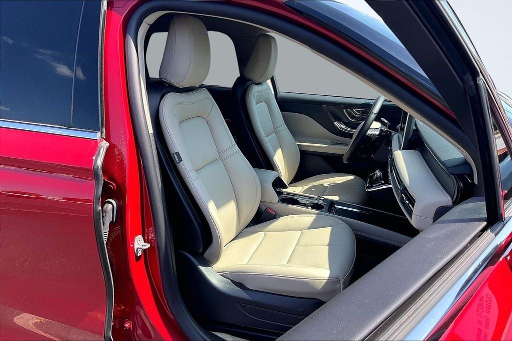 2026 Lincoln Corsair Premiere