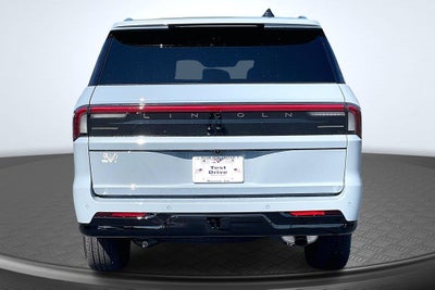 2027 Lincoln Navigator Reserve