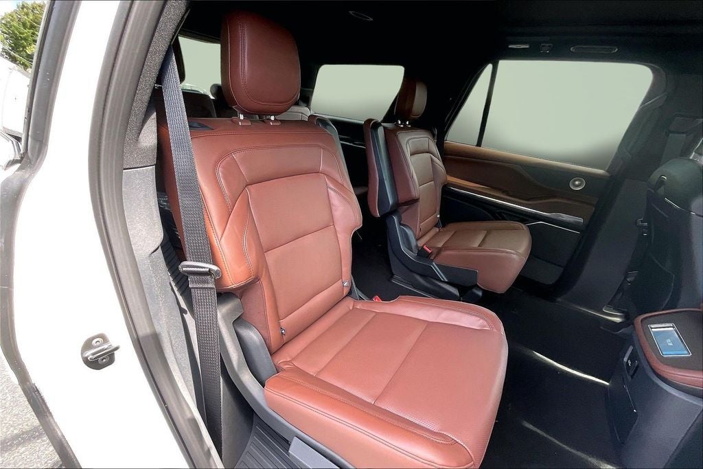 2027 Lincoln Navigator Reserve