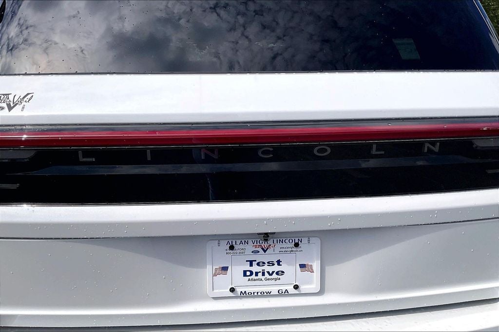 2027 Lincoln Navigator Reserve