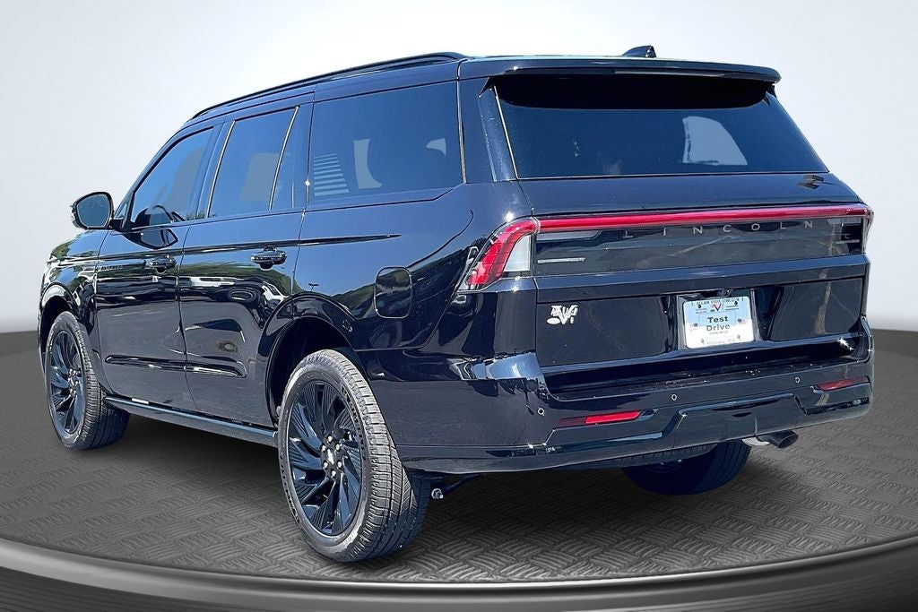 2027 Lincoln Navigator Reserve