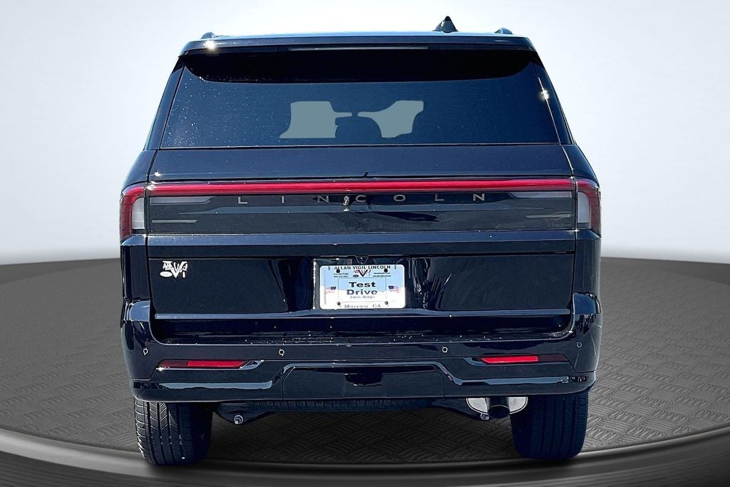 2027 Lincoln Navigator Reserve