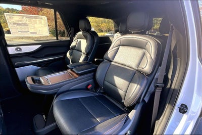 2025 Lincoln Navigator Black Label