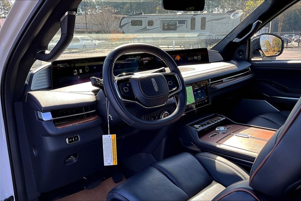 2025 Lincoln Navigator Black Label