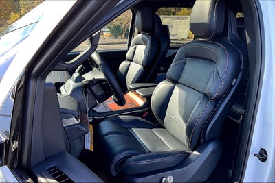 2025 Lincoln Navigator Black Label