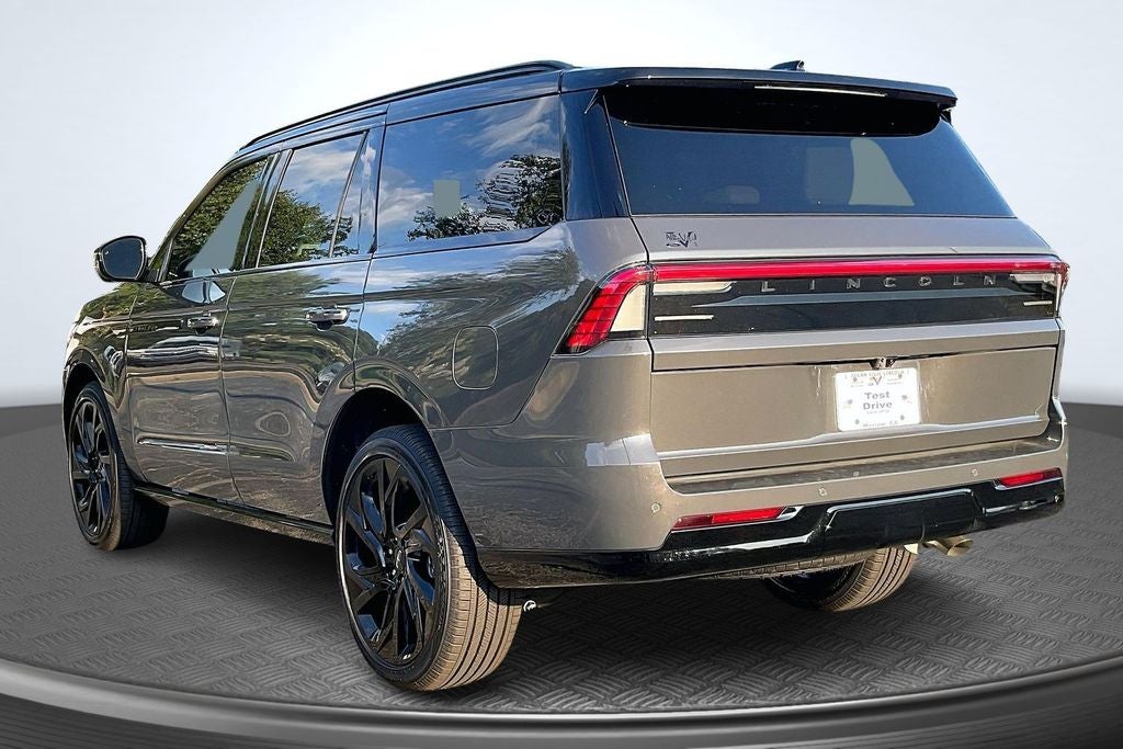2027 Lincoln Navigator Black Label
