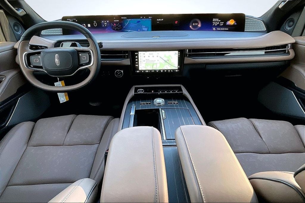 2027 Lincoln Navigator Black Label