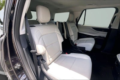 2026 Lincoln Navigator Premiere