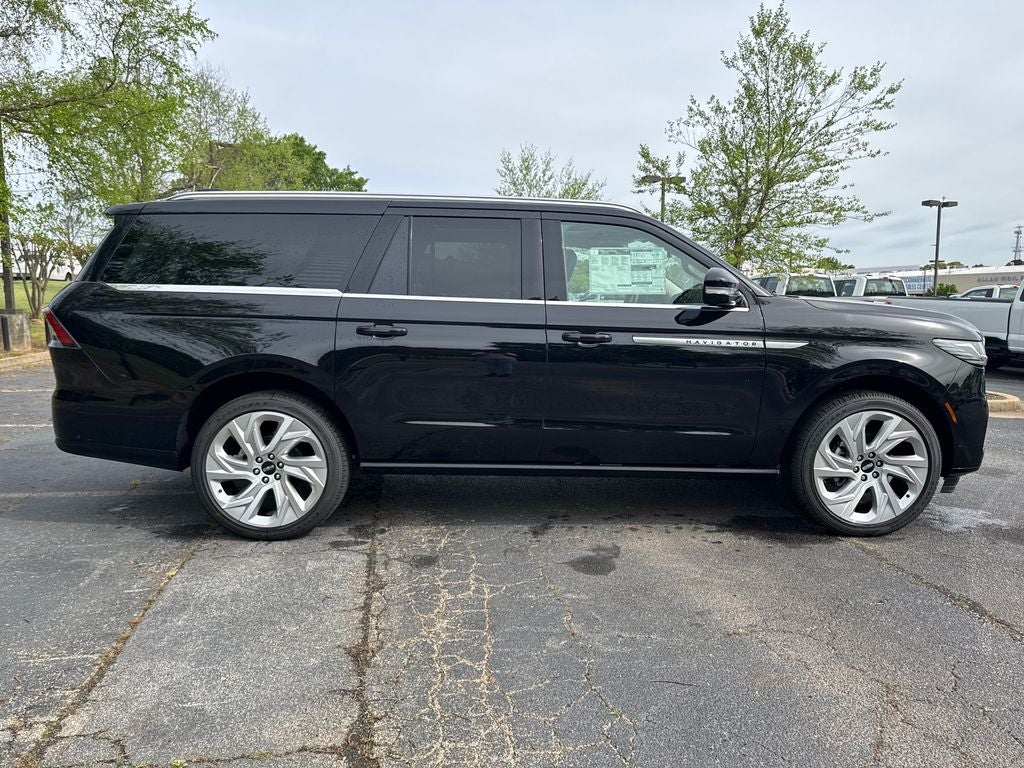 2025 Lincoln Navigator L Reserve