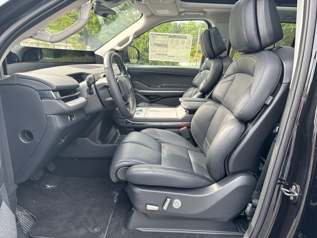 2025 Lincoln Navigator L Reserve