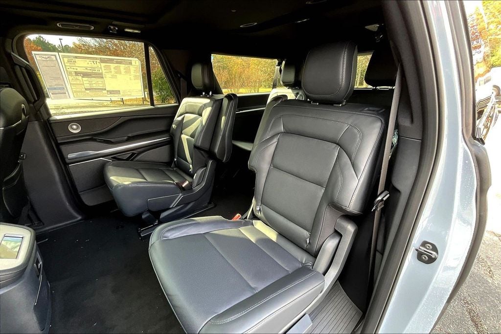 2025 Lincoln Navigator L Reserve