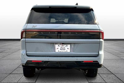 2025 Lincoln Navigator L Reserve