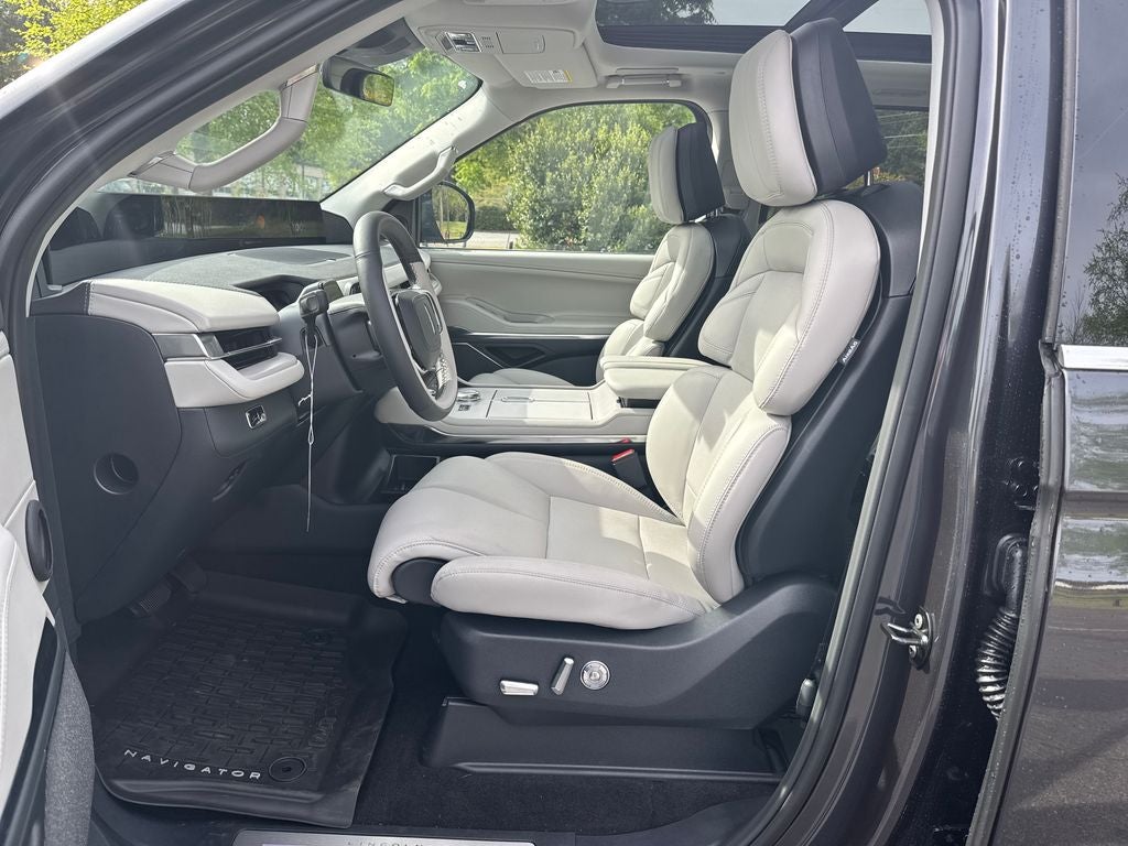 2025 Lincoln Navigator L Reserve