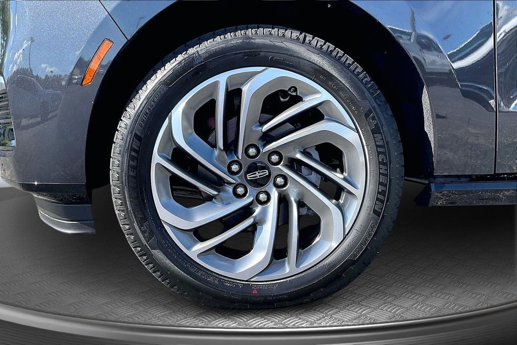 2027 Lincoln Navigator L Reserve