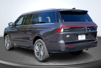 2027 Lincoln Navigator L Reserve