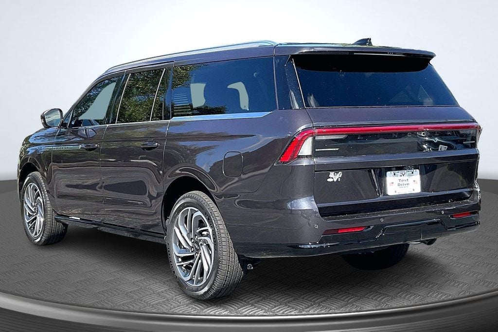 2027 Lincoln Navigator L Reserve