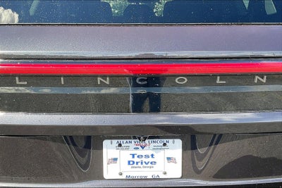2027 Lincoln Navigator L Reserve