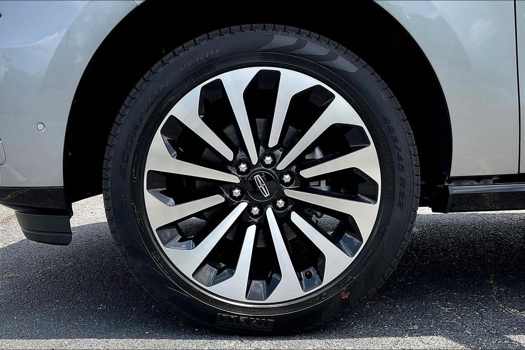 2024 Lincoln Navigator L L Reserve