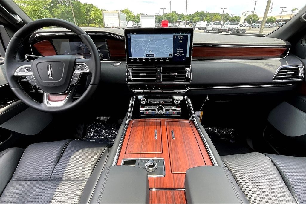 2024 Lincoln Navigator L L Reserve