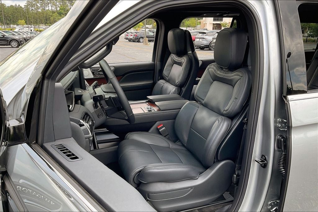 2024 Lincoln Navigator L L Reserve