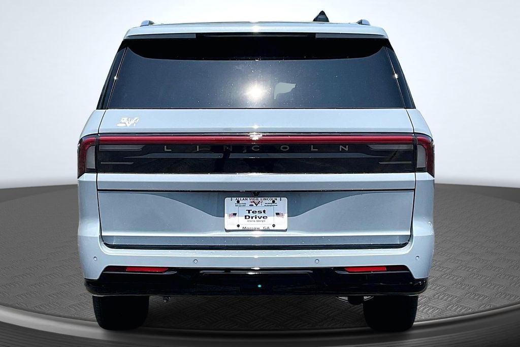 2026 Lincoln Navigator L Premiere