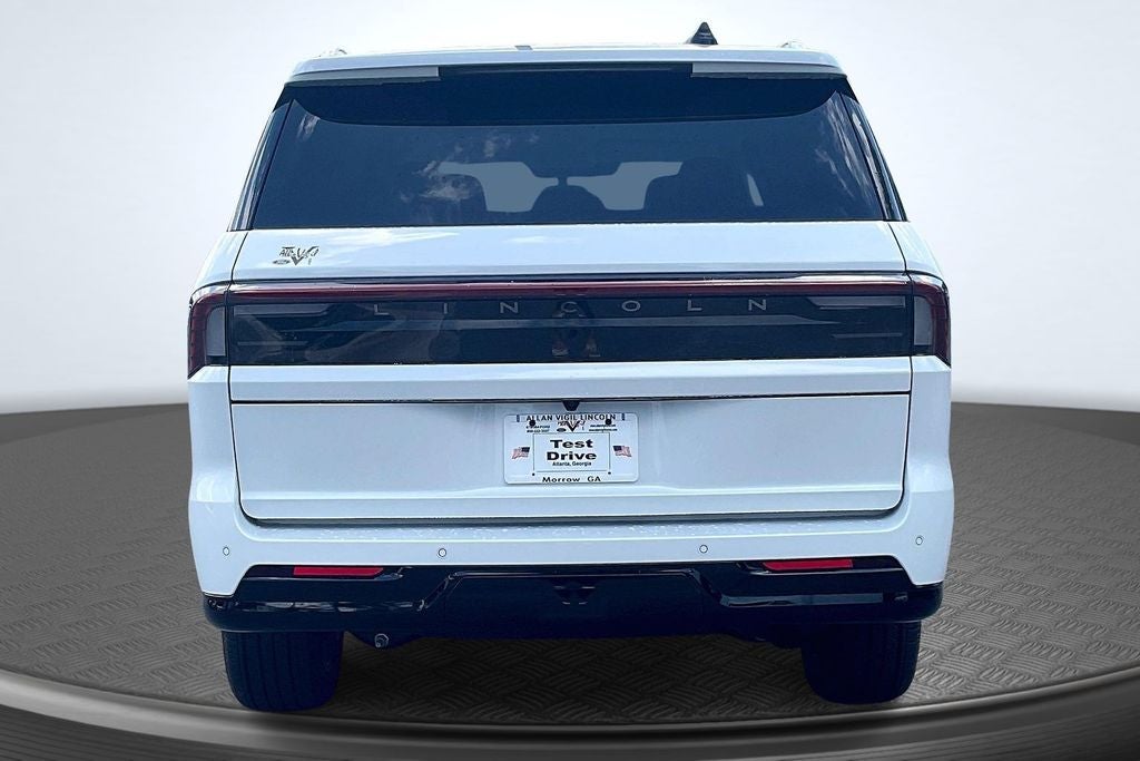 2026 Lincoln Navigator L Premiere