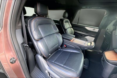 2027 Lincoln Navigator L Black Label