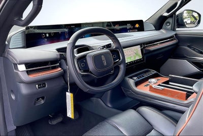 2027 Lincoln Navigator L Black Label