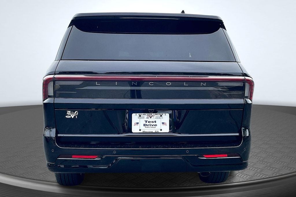 2027 Lincoln Navigator L Black Label