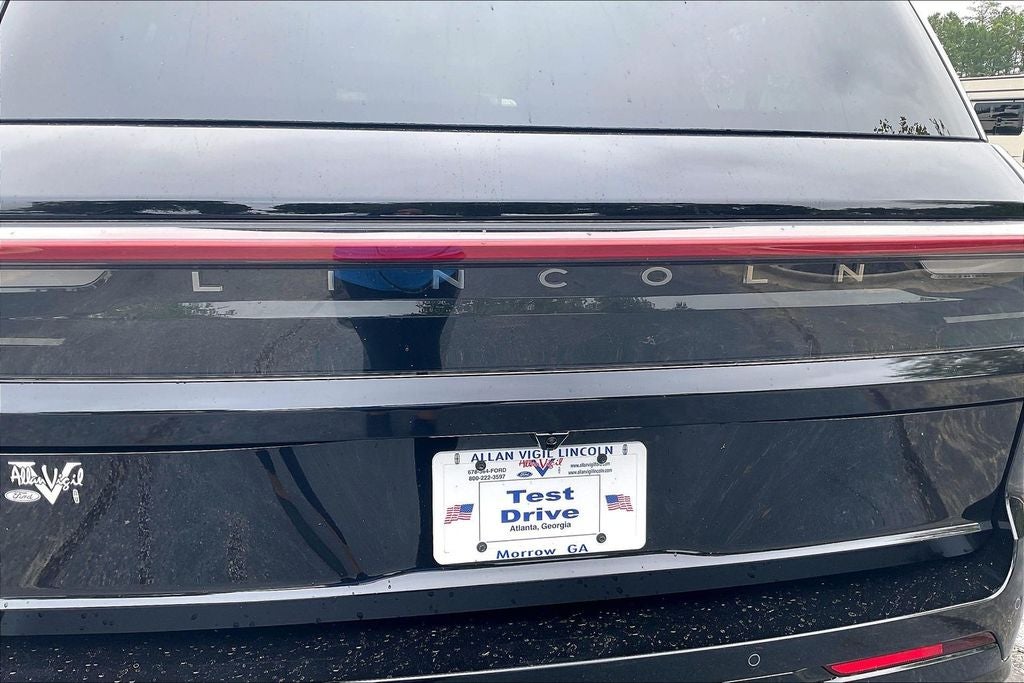 2027 Lincoln Navigator L Black Label
