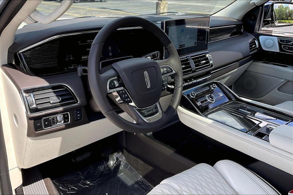 2024 Lincoln Navigator L L Black Label