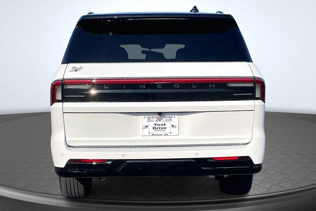 2027 Lincoln Navigator L Black Label
