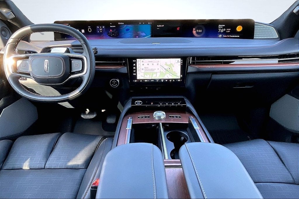 2027 Lincoln Navigator L Black Label